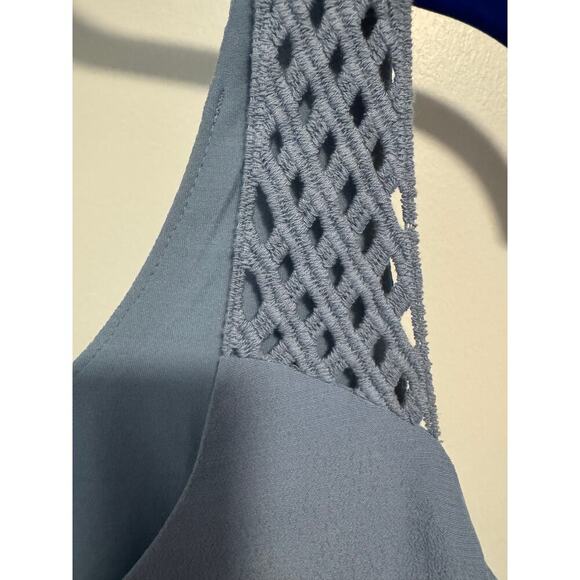 Loft L Ice blue layered tank w/2 tier design and weave shoulder detail - Picture 5 of 7